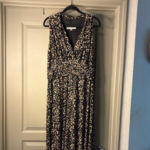 Evan Picone Black and Cream Leopard Print Sleeveless Maxi Dress